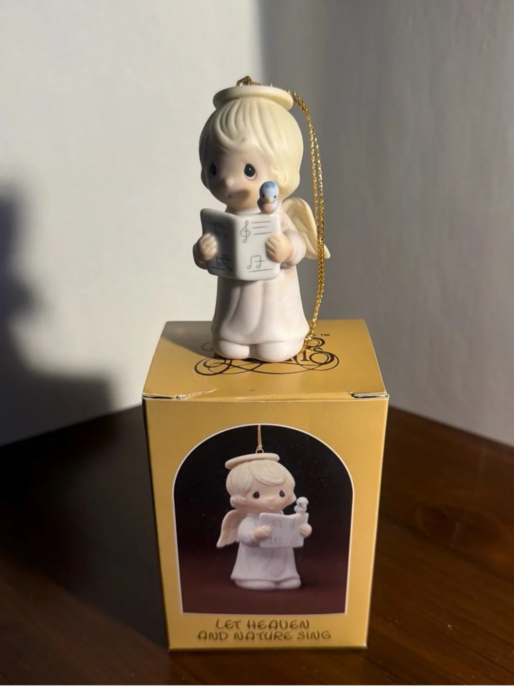 Precious Moments Cream-White Angel “ let Heaven and nature sing“